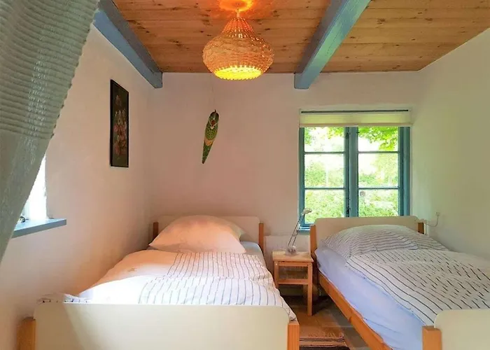 Thatched In The Meadow 別荘 *